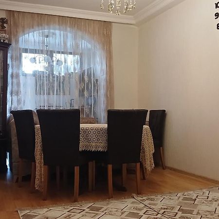 Bright And Cozy Apartment Batumi Ngoại thất bức ảnh