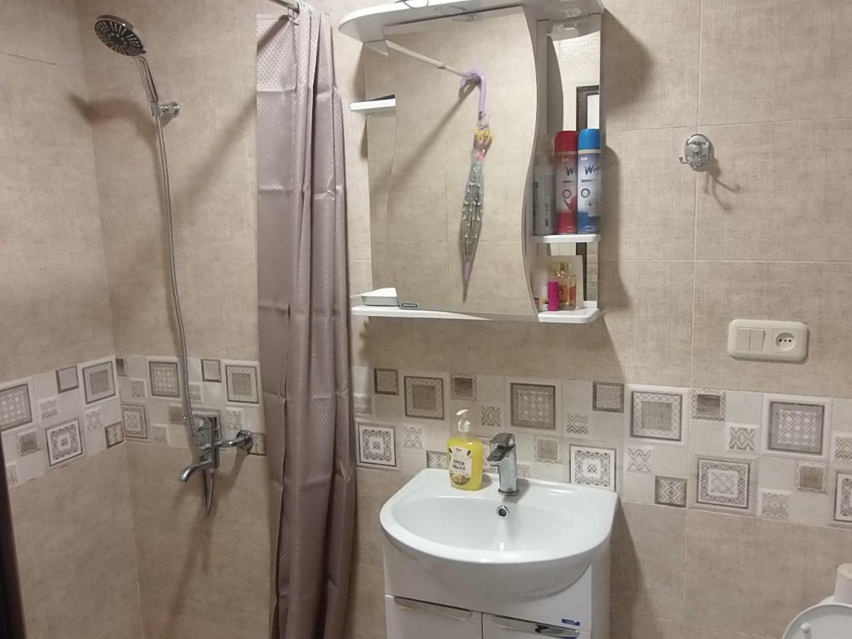 Bright And Cozy Apartment Batumi Ngoại thất bức ảnh